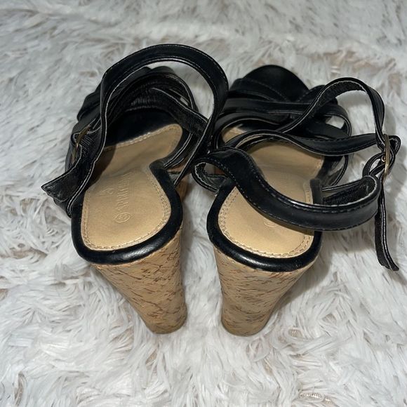 Spirit Moda Black Strappy Wedges - Picture 4 of 5